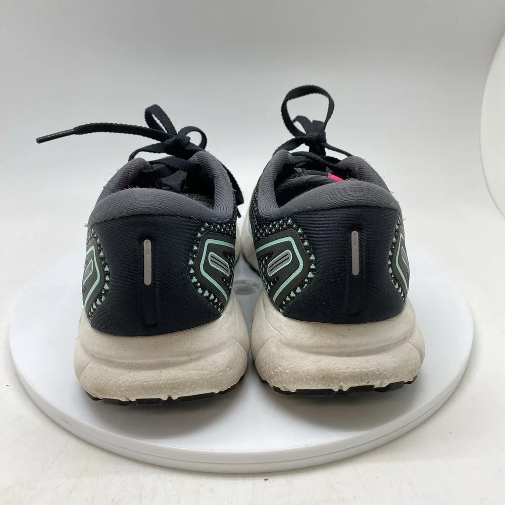 Brooks size womens